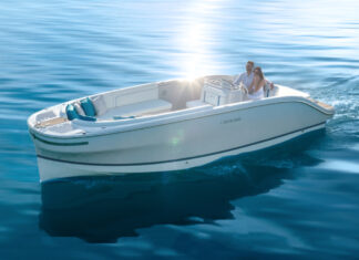 CAPOFORTE PESENTÓ EL PRIMER BARCO ELECTRICO EN EL 62º SALÓN NÁUTICO DE GENOVA