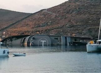 SE HUNDE UN YATE DE 49 METROS DE ESLORA EN GRECIA
