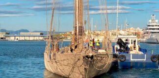 VIDEO – REFLOTAN LA GOLETA “ELEONORA E” DE 50 M QUE SE HUNDIÓ EN TARRAGONA EN JUNIO