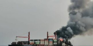 SE INFORMA QUE UN PORTACONTENEDORES SE HUNDE EN EL MAR ROJO DESPUÉS DE UN INCENDIO