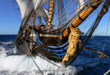 EL VELERO MÁS GRANDE DEL MUNDO LLEGA A BARCELONA