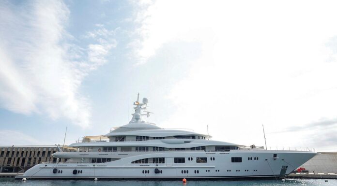 ESPAÑA – INCAUTAN UN SUPERYATE VALORADO EN 140 MILLONES DE DÓLARES