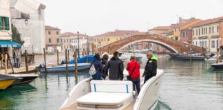 YAMAHA PROBÓ EL NUEVO MOTOR ELÉCTRICO HARMO EN UNA EMBARCACIÓN ITALIANA EN MURANO