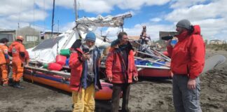 DESDE PREFECTURA INFORMARON QUE EL TRIMARÁN RUSO TIENE LA DOCUMENTACIÓN EN ORDEN Y QUE SU VIAJE ES MONITOREADO