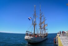 ARRIBÓ A PUERTO MADRYN EL VELERO “EUROPA” CON TURISTAS Y TRIPULANTES