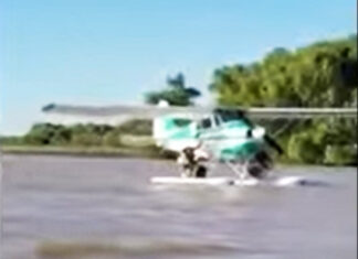 VIDEO EN EL DELTA: POR LOS VIENTOS UNA LANCHA TUVO QUE REMOLCAR UN HIDROAVIÓN