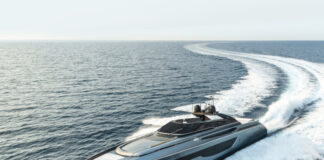 RIVA 76´BAHAMAS SUPER: RESTYLING DEL ICÓNICO YATE OPEN Y COUPÉ DEL ASTILLERO FERRETTI