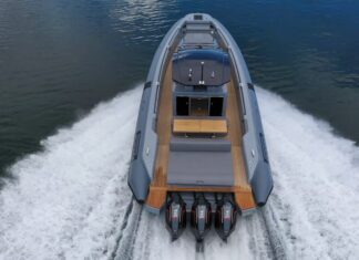 EL PIRELLI 42 DE SACS TECNORIB SE LLEVA LA POLE POSITION (EN EL AGUA)