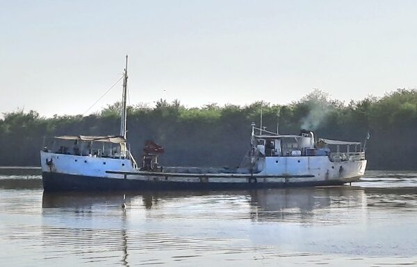 BALIZAMIENTO EN RÍO URUGUAY SE REALIZA CON BARCO Y TRIPULACIÓN ARGENTINA