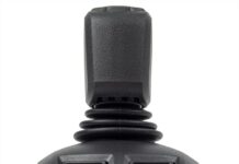 VOLVO PENTA AMPLÍA SU SISTEMA EVC CON FUNCIONES AVANZADAS DE JOYSTICK PARA MOTORES