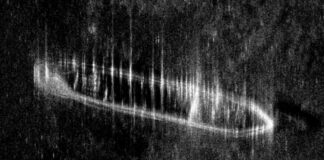 DESCUBREN UN BARCO MEDIEVAL QUE PODRÍA TENER HASTA 700 AÑOS HUNDIDO EN EL LAGO MAYOR DE NORUEGA