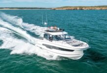 MERRY FISHER 1295 FLY, EL NUEVO BUQUE INSIGNIA DE JEANNEAU EXPUESTO EN PARÍS