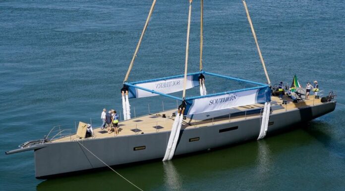 SOUTHERN WIND LANZA EL PRIMER VELERO CON PROPULSIÓN HÍBRIDA