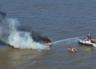 SE HUNDIÓ EL YATE DE 57 PIES QUE SE INCENDIÓ HOY EN EL RÍO DE LA PLATA