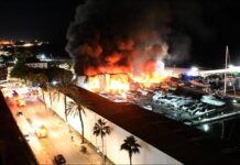 VIDEO – UN DEVASTADOR INCENDIO DESTRUYE 80 BARCOS EN EL PUERTO DE MARBELLA