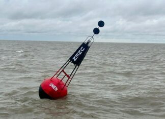 UNEN FONDEÓ UNA NUEVA BOYA EN EL RÍO DE LA PLATA