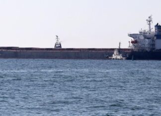 ENCALLA UN BUQUE EN EL CANAL DE SUEZ CARGADO CON GRANOS DE UCRANIA CON DESTINO A CHINA