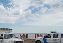 DESPUÉS DE 14 HORAS PERDIDOS EN EL MAR, RESCATAN A DOS KAYAKISTAS EN MONTE HERMOSO