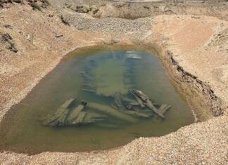 INSÓLITO DESCUBRIMIENTO NAVAL EN INGLATERRA