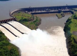 REABRIERON LAS COMPUERTAS DEL VERTEDERO DE LA REPRESA DE ITAIPÚ POR EL AUMENTO DEL CAUDAL DEL RÍO PARANÁ