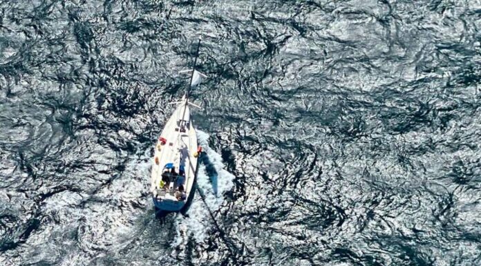 “QUEDAMOS SIN TIMÓN”: TRIPULANTES DE VELERO RESCATADO EN EL MAR CARIBE