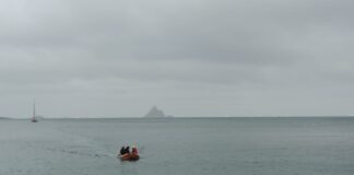 INTEGRANTES DE LA DOTACIÓN “BASE ORCADAS” BRINDARON ASISTENCIA MEDICA A VELERO POLACO SELMA QUE NAVEGABA POR EL PASAJE DE DRAKE