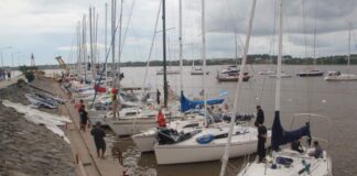 HALLARON SIN VIDA AL ARGENTINO QUE SE TIRÓ AL AGUA DESDE SU VELERO EN EL PUERTO DE COLONIA