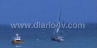 VIDEO: RESCATARON UN VELERO A LA DERIVA POR LA SUDESTADA EN QUEQUÉN