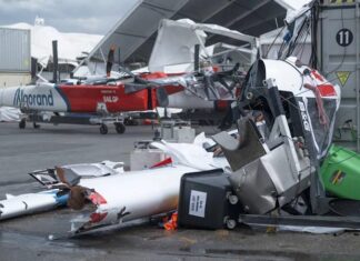 VIDEO – UNA VELA DE UN BARCO DE LA SAIL GP CAUSA PÁNICO EN SIDNEY