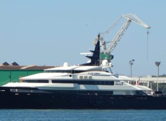 CRECE EL MISTERIO ALREDEDOR DEL YATE ABANDONADO EN ANTIGUA Y BARBUDA