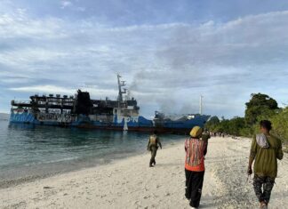 VIDEO – AL MENOS 28 FALLECIDOS Y SIETE DESAPARECIDOS EN EL INCENDIO DE UN FERRY EN FILIPINAS