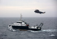 EL ROMPEHIELOS “ALMIRANTE IRÍZAR” BRINDÓ ASISTENCIA MÉDICA EN EL MAR AL BUQUE DE INVESTIGACIÓN “VÍCTOR ANGELESCU”