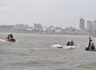 MONTEVIDEO – LA ARMADA DEBIÓ ASISTIR VARIOS VELEROS Y RESCATAR 18 PERSONAS TRAS FUERTE TEMPORAL EN MEDIO DE UNA REGATA