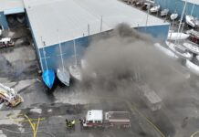 UN INCENDIO EN UNA GUARDERÍA EN MICHIGAN AFECTA A MÁS DE 150 EMBARCACIONES