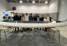 LA CURIOSA HISTORIA DE LA ESCUELA DONDE LOS CHICOS APRENDEN A CONSTRUIR BARCOS