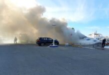 ESPAÑA – ARDE UNA YATE ATRACADO EN EL PUERTO MARINA DE MÁLAGA