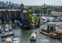 LA MARINA DE LONDRES FUE COMPRADA POR UNA EMPRESA DE SINGAPUR POR 395 MILLONES DE LIBRAS ESTERLINAS