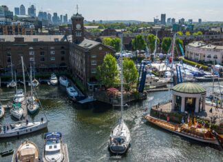 LA MARINA DE LONDRES FUE COMPRADA POR UNA EMPRESA DE SINGAPUR POR 395 MILLONES DE LIBRAS ESTERLINAS