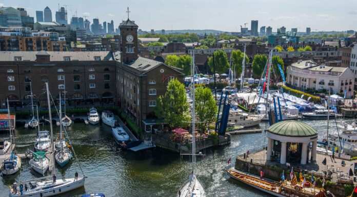 LA MARINA DE LONDRES FUE COMPRADA POR UNA EMPRESA DE SINGAPUR POR 395 MILLONES DE LIBRAS ESTERLINAS