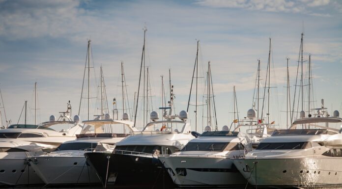 ISLAS BALEARES – ALERTAN DE LA HUÍDA DE YATES A OTROS DESTINOS SI SE APRUEBA UN IMPUESTO SOBRE LOS BIENES DE LUJO