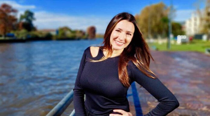 TV – HOY EN PARALELO CERO UNA MEDITERRANEAN 440 CON 3 MOTORES YAMAHA, UNAS MINI LANCHAS DE LOS PILOTOS F1 Y ALEJANDRO KALFAYAN