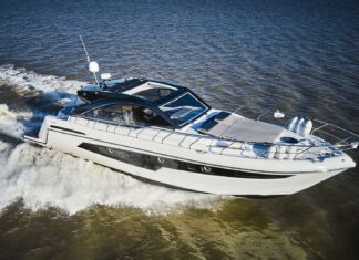 TV – HOY EN ESLORAS PRESENTAMOS EL KLASE A 52 HARD TOP