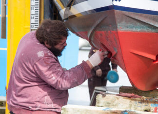 ¿CUANTO ANTIFOULING NECESITAMOS PARA CUIDAR EL BARCO?