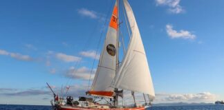 UN NAVEGANTE INGLÉS SUFRIÓ UN ACCIDENTE CON SU VELERO Y LO RESCATARON CERCA DE COMODORO RIVADAVIA