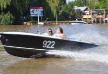 TV – UNA “CHRIS CRAFT” ARGENTINA DE 1950 CON UN POTENTE V8 (VIDEO)