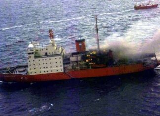 A 18 AÑOS DEL INCENDIO QUE DEJÓ FUERA DEL SERVICIO AL ROMPEHIELOS “ALMIRATE IRIZAR” DURANTE UNA DÉCADA