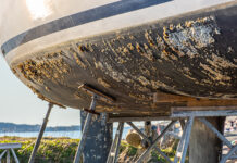 ¿CÓMO ELEGIR LA PINTURA PARA EL FONDO DE TU BARCO?