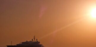 YATE CON CINCO PERSONAS A BORDO DESAPARECE EN EL MAR ROJO