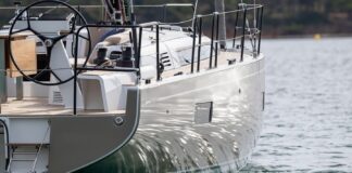 VELEROS – FIRST 44: UN DISEÑO DUAL