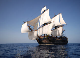 EL VELERO DE MADERA MÁS GRANDE DEL MUNDO, GOTHEBORG, LLEGA A GIBRALTAR